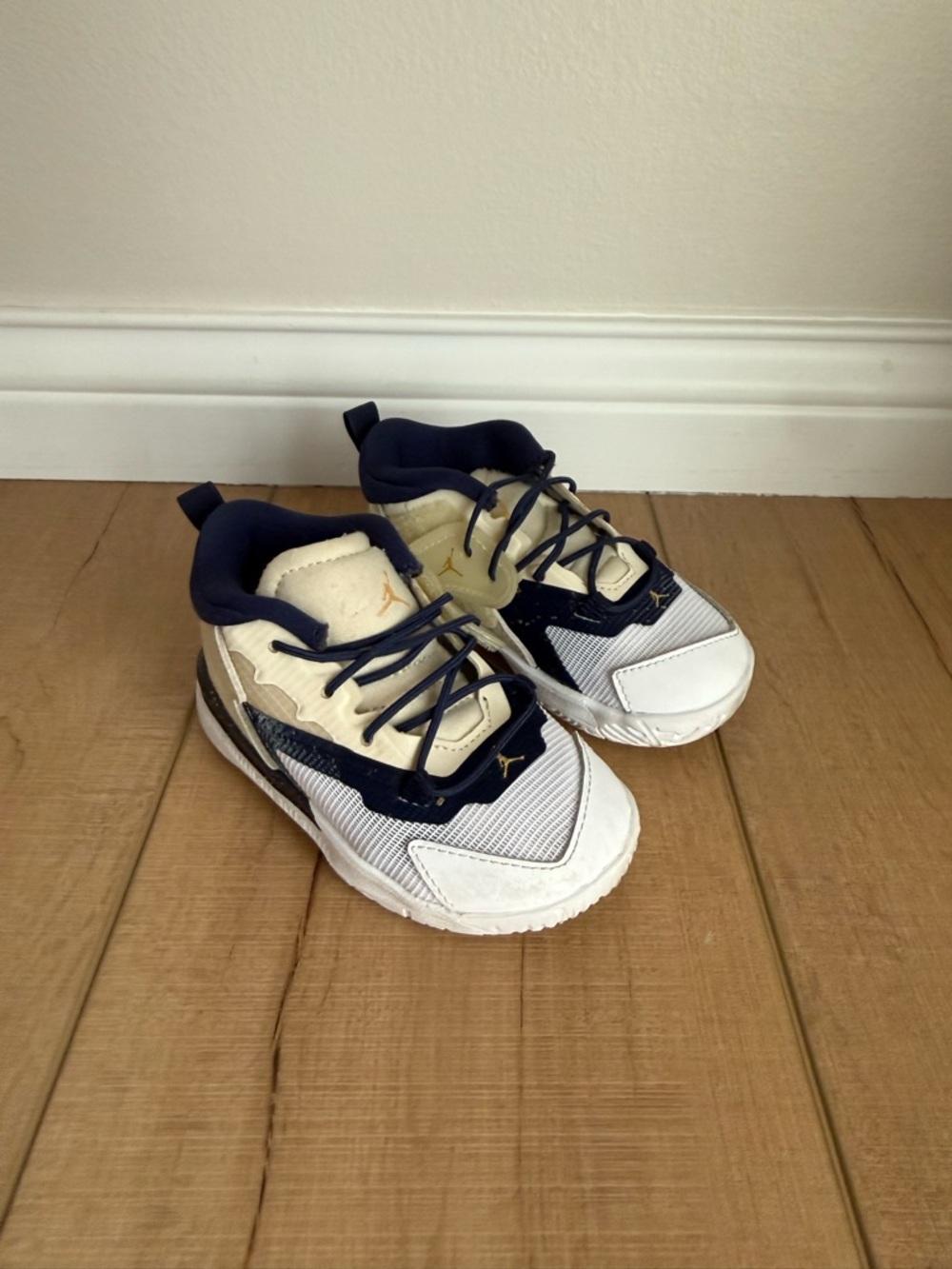 Nike Boys Air Jordan Zion 1 Sneakers